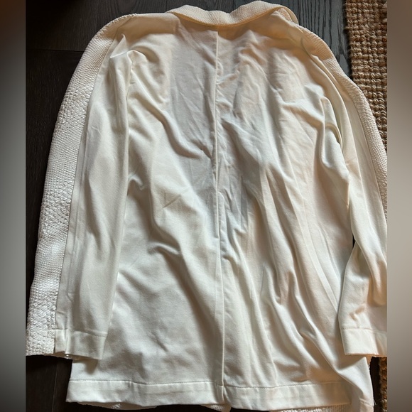 Vero Moda - soft blazer with texture on front - Picture 3 of 3